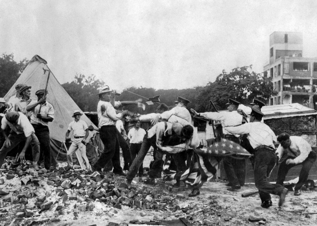 1932: Bonus Army march